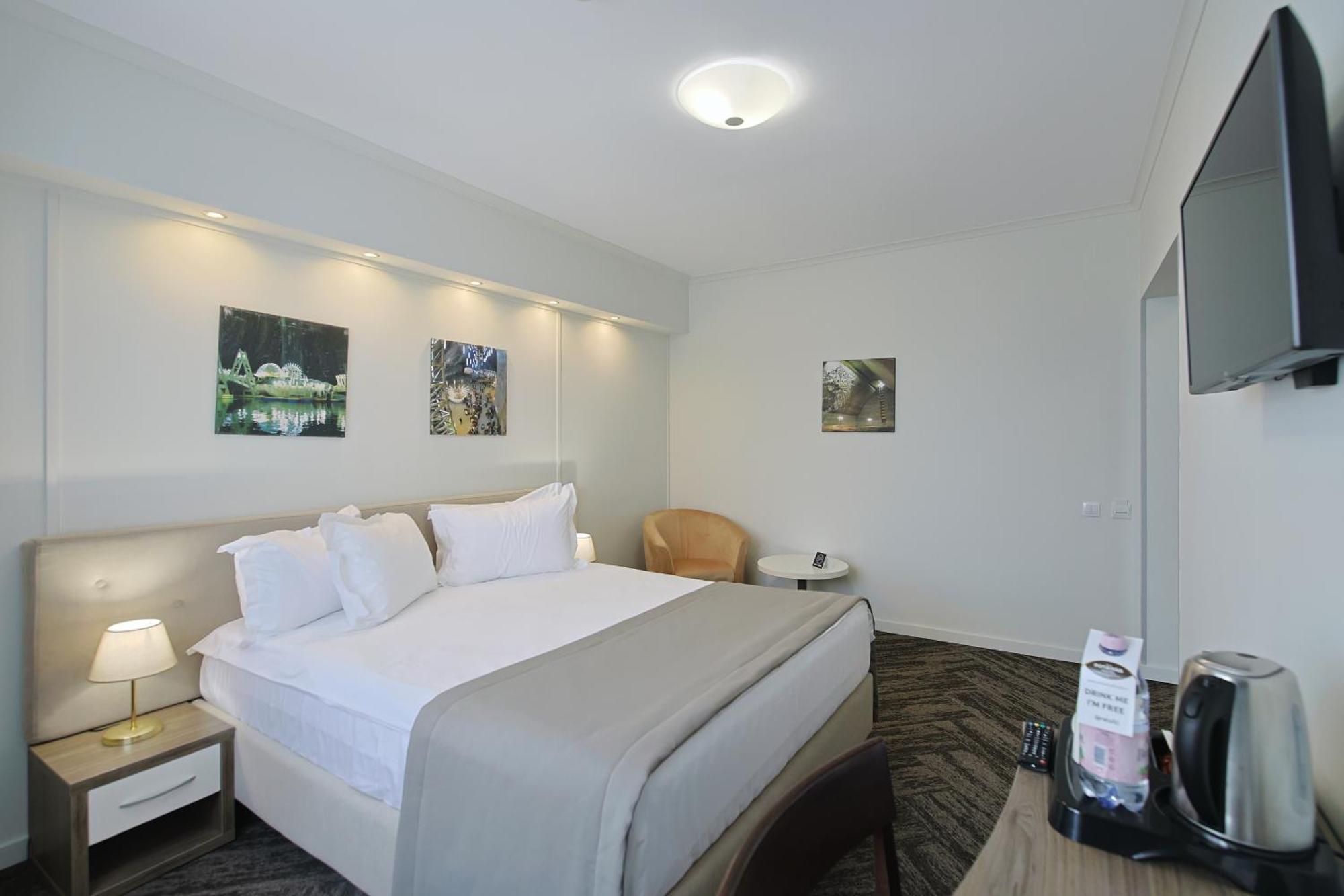Potaissa Hotel Turda Buitenkant foto