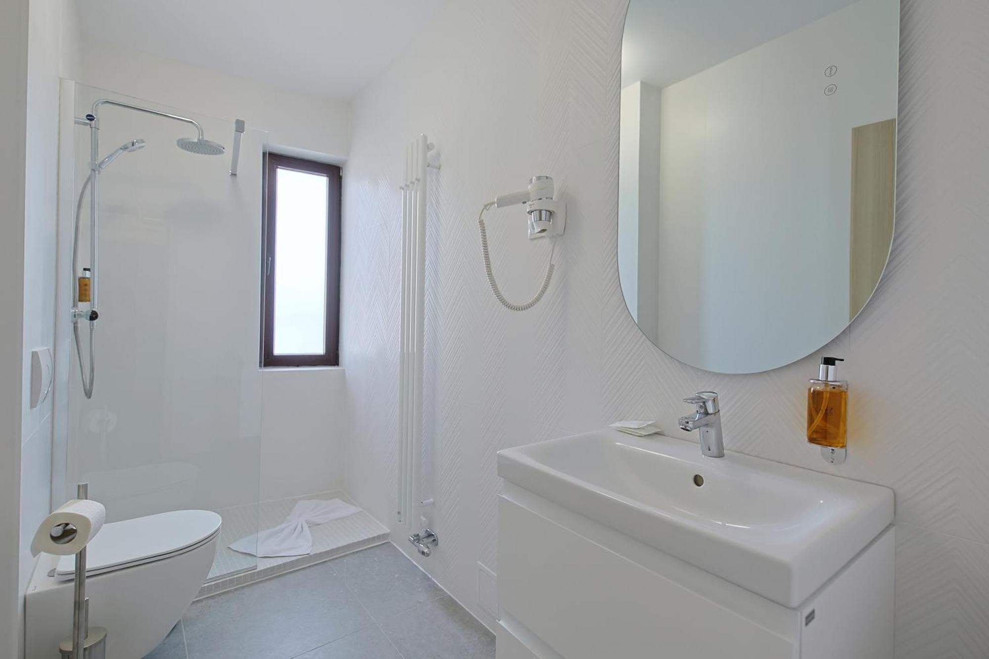 Potaissa Hotel Turda Buitenkant foto