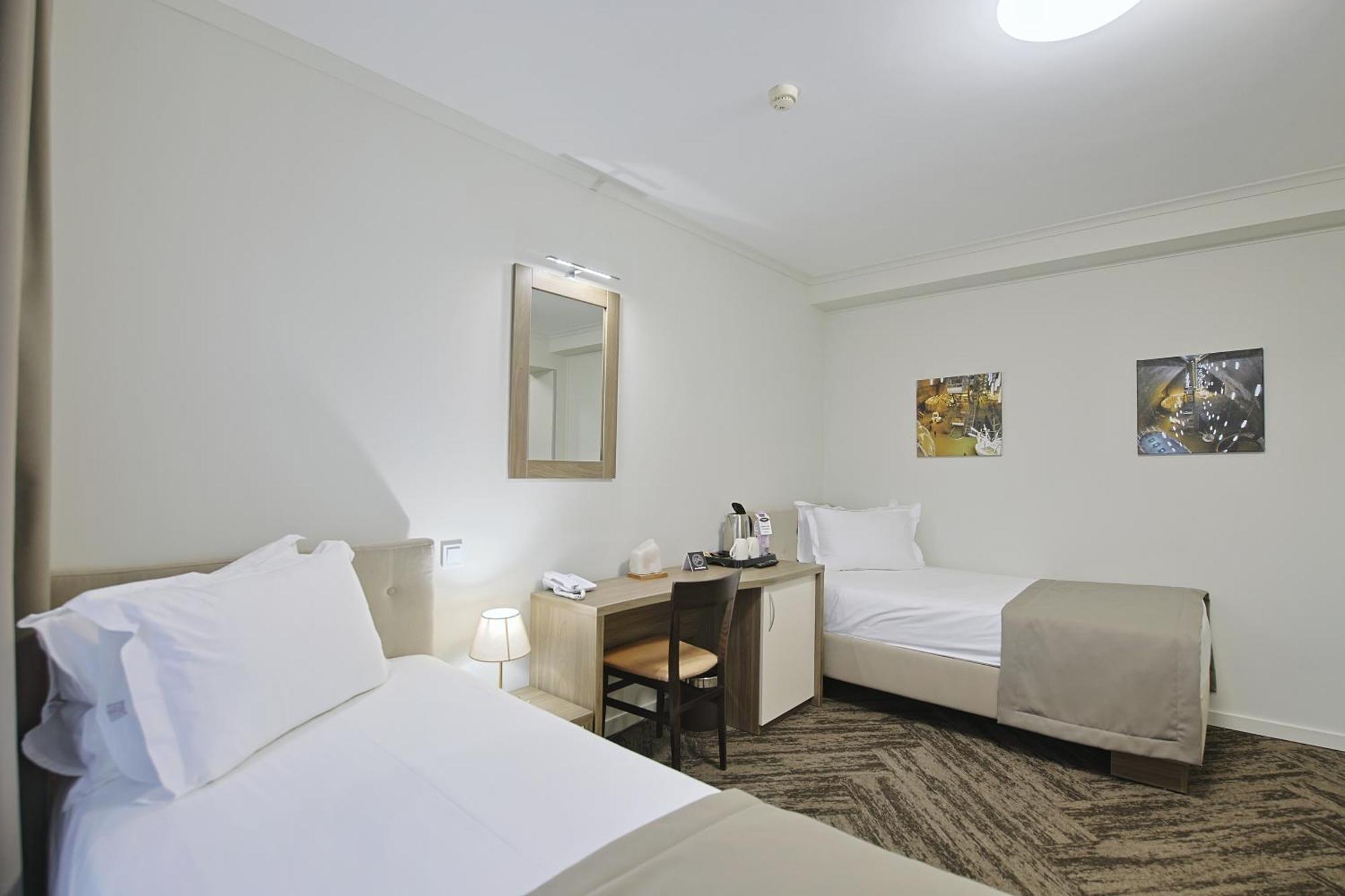 Potaissa Hotel Turda Buitenkant foto