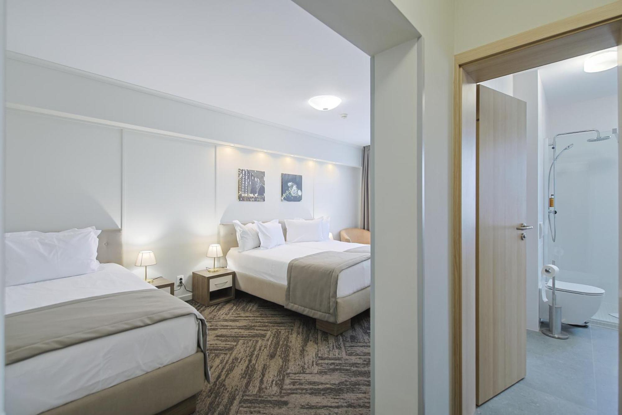 Potaissa Hotel Turda Buitenkant foto